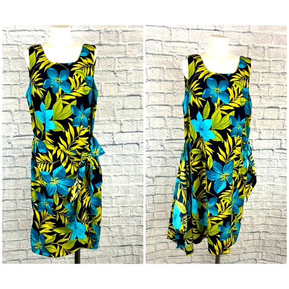 WHITE STAG Dress - Picture 1 of 7